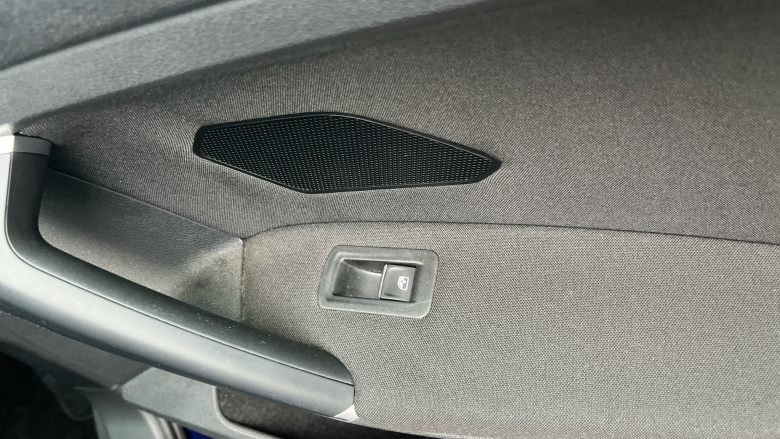 Volkswagen Tiguan 2.0 TDi 150 4Motion SE Nav 5dr Diesel Estate